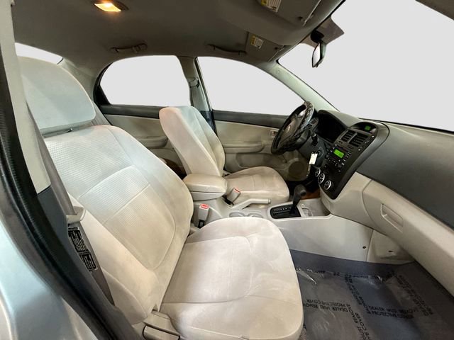 Used 2009 Kia Spectra LX FWD image 25
