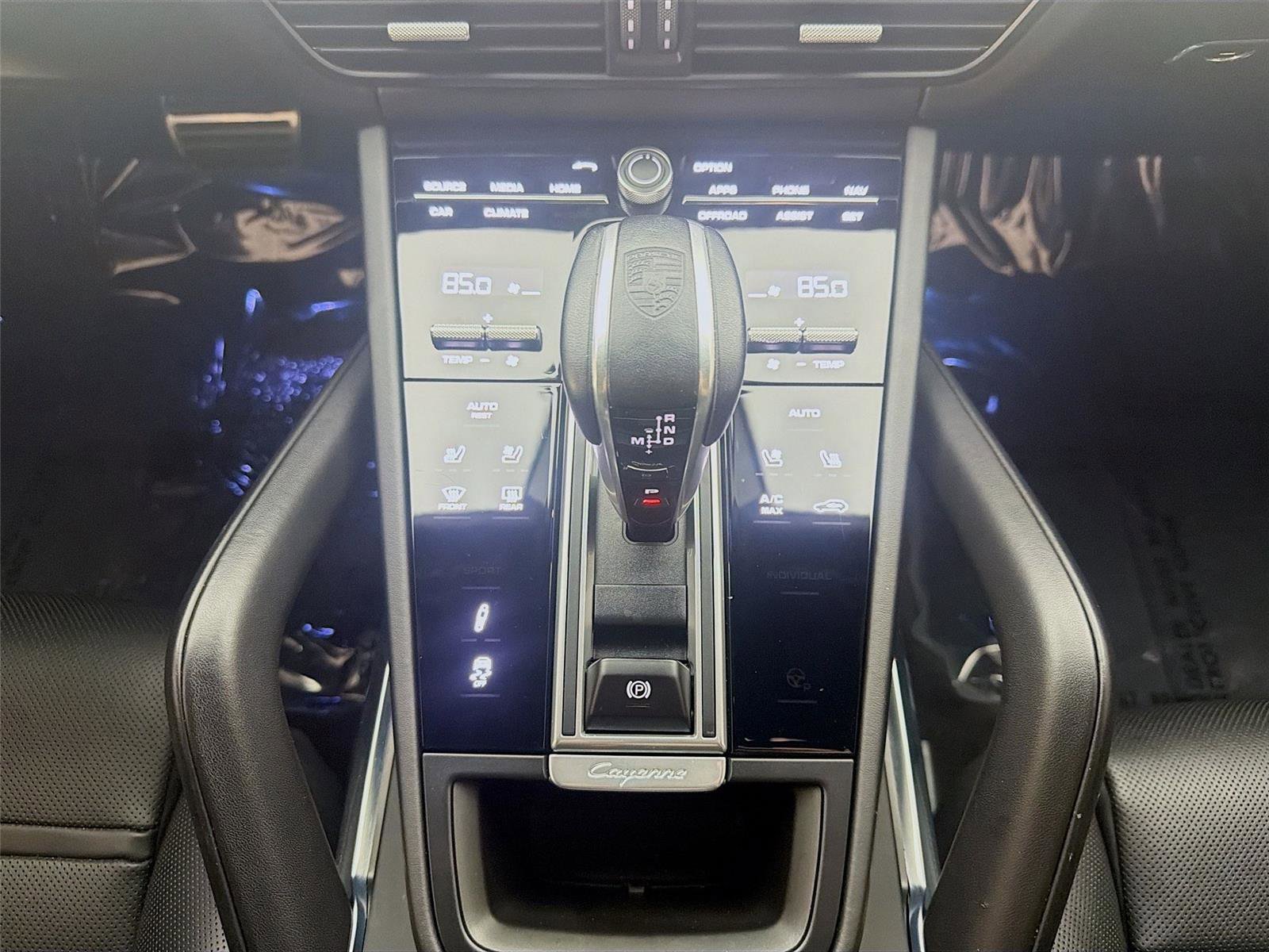 Certified 2022 Porsche Cayenne Turbo image 20