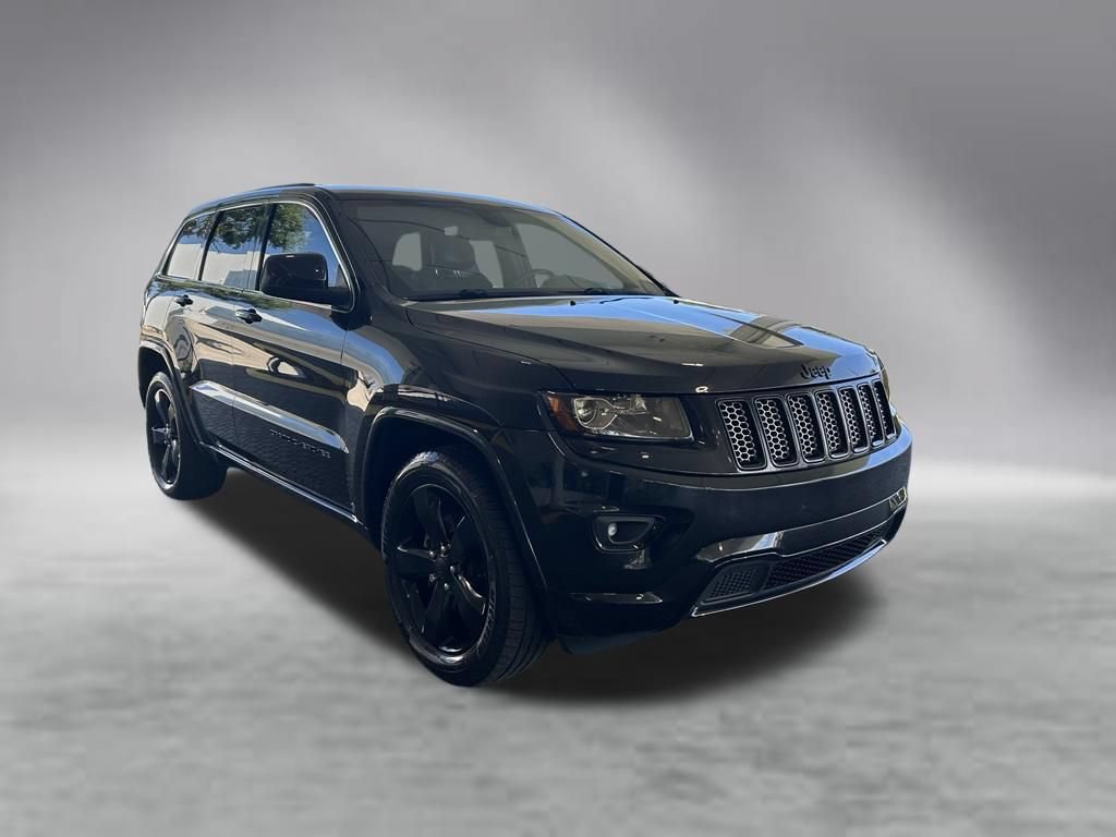 Used 2015 Jeep Grand Cherokee Altitude RWD image 2