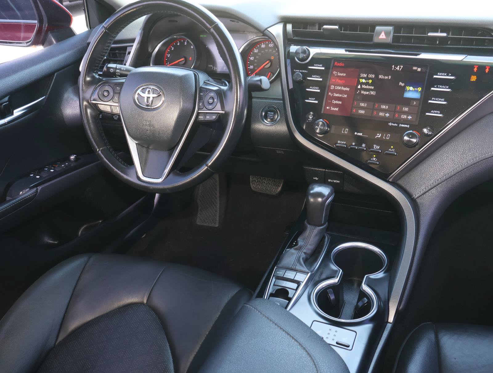 Used 2020 Toyota Camry XSE FWD image 10