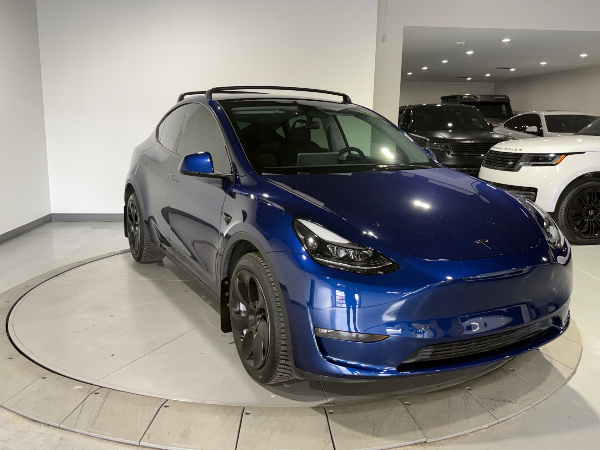 Used 2023 Tesla Model Y Long Range image 12