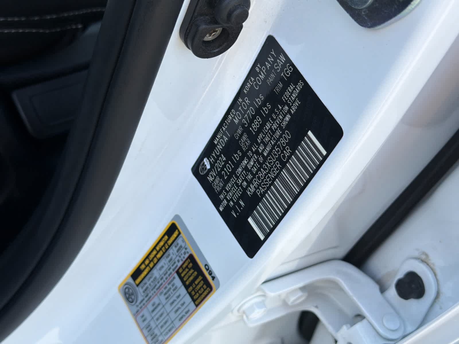 Used 2025 Hyundai Venue SEL FWD image 32