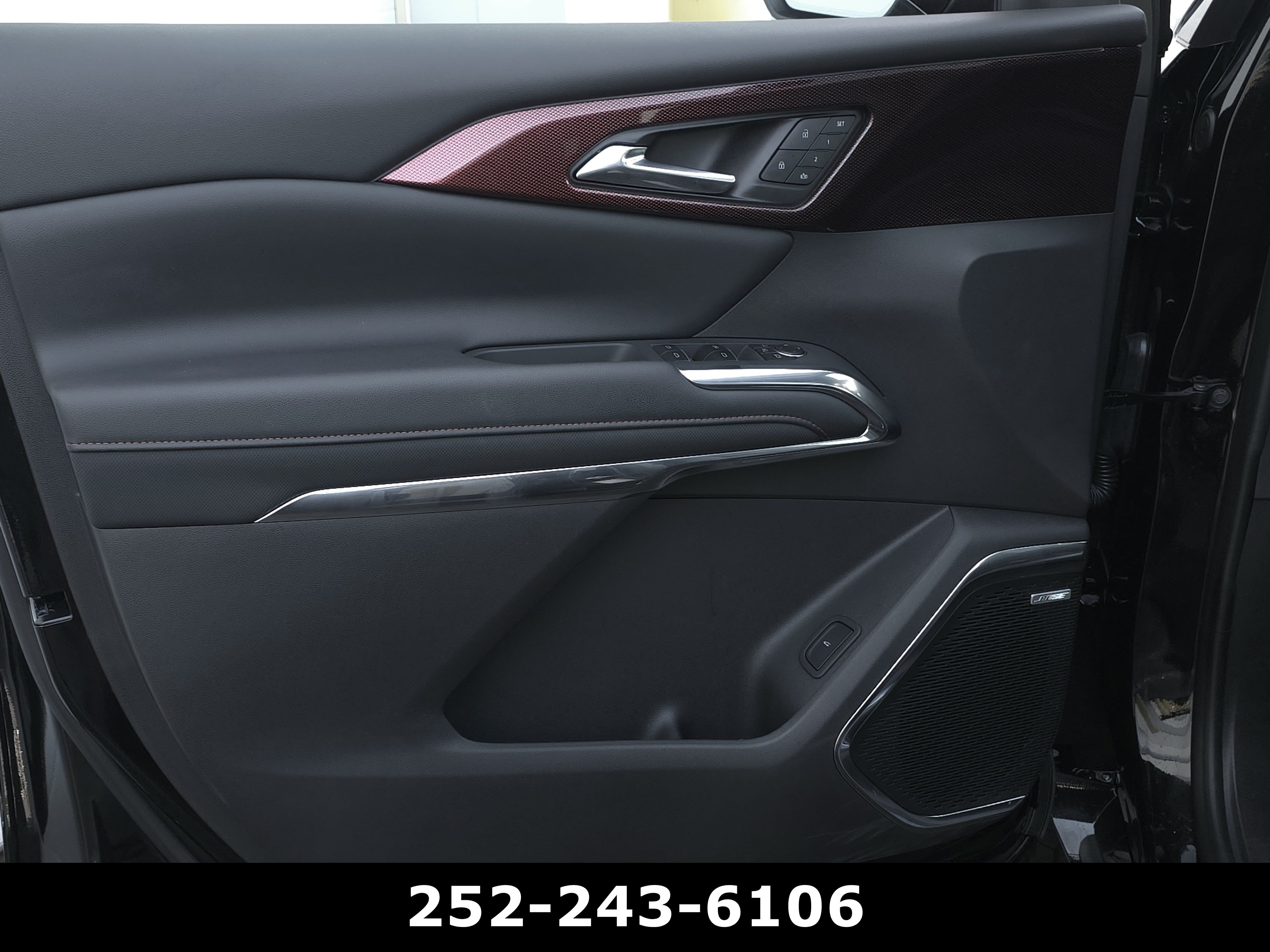 Used 2026 Chevrolet Traverse RS FWD image 32