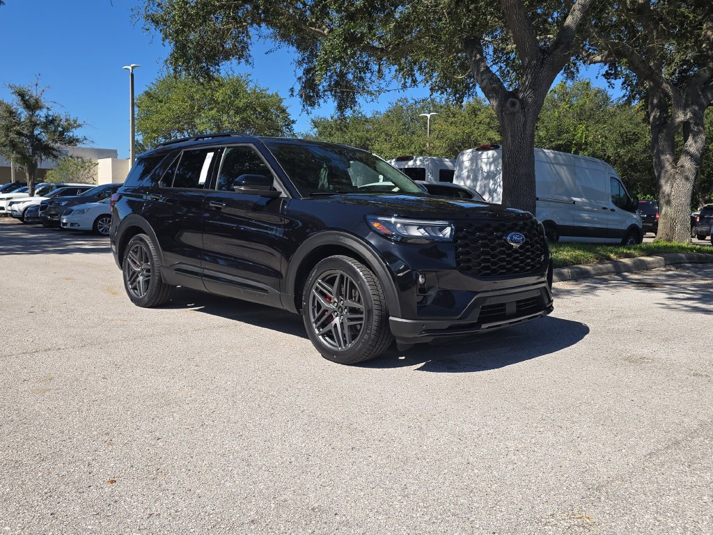 Used 2025 Ford Explorer ST w/ Sun And Sound Package AWD/4WD image 2