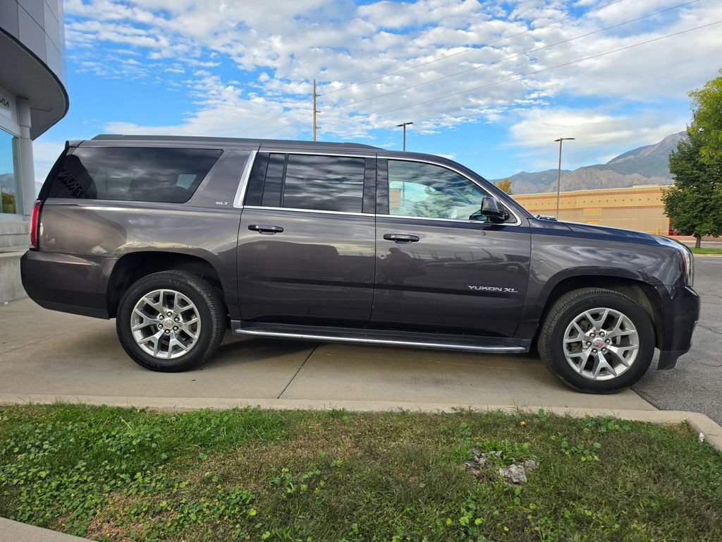 Used 2018 GMC Yukon XL SLT w/ Open Road Package AWD/4WD image 4