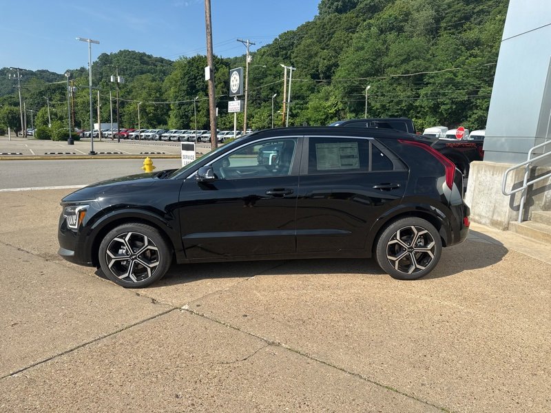 New 2025 Kia Niro EX Touring image 4