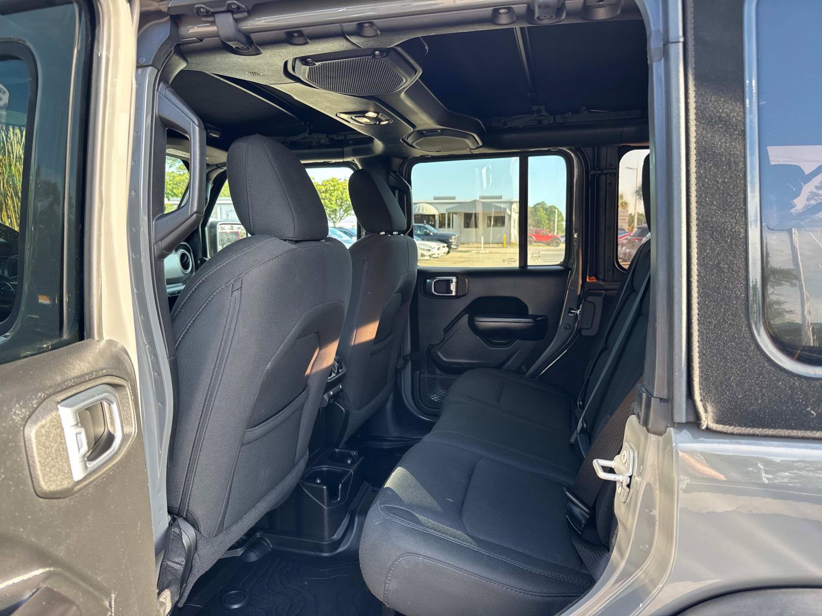 Used 2021 Jeep Wrangler Unlimited Sport AWD/4WD image 15