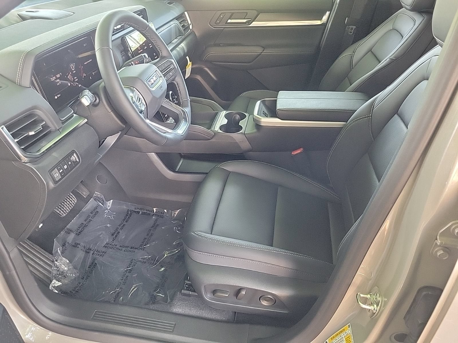 New 2027 GMC Terrain Elevation w/ Elevation Premium Package FWD image 9