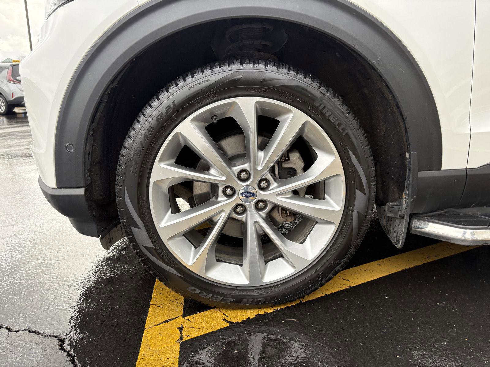 Used 2021 Ford Explorer Platinum image 26