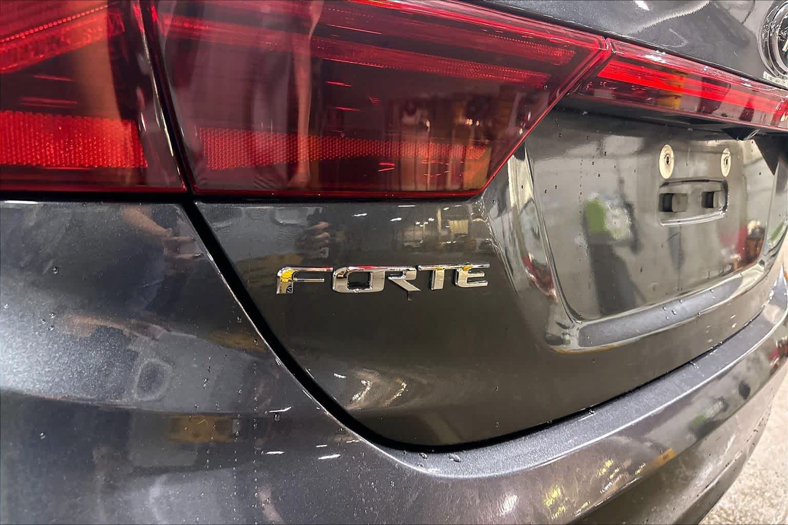 Used 2021 Kia Forte LXS FWD image 30