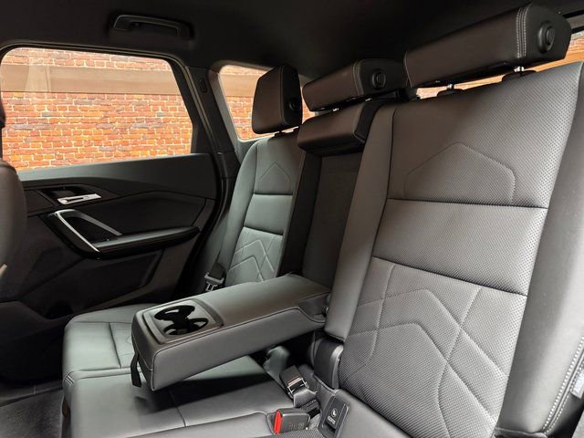 Certified 2023 BMW X1 xDrive28i image 3