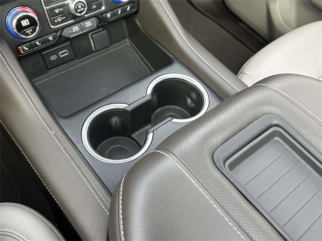 Used 2023 GMC Yukon XL SLT image 37