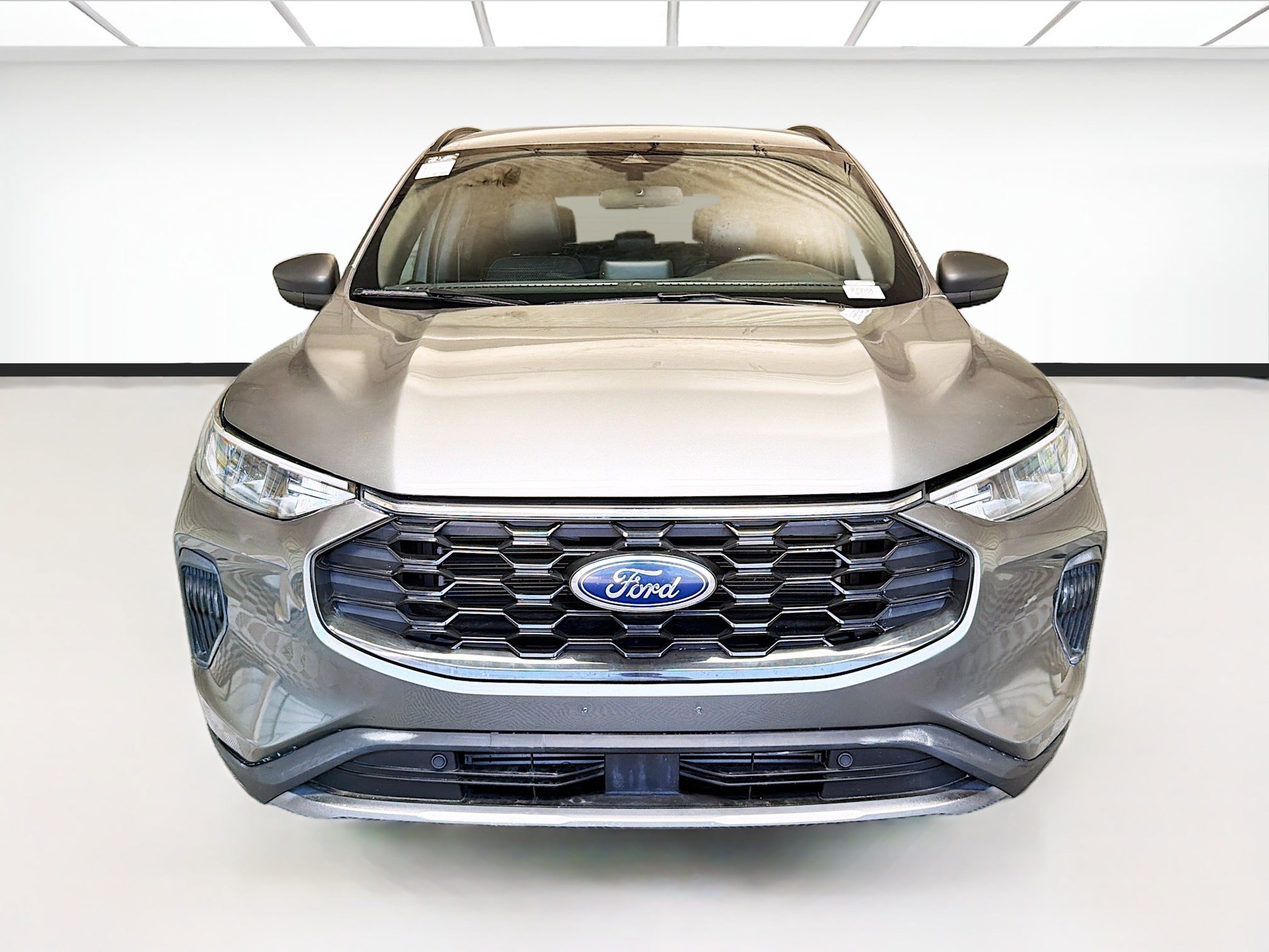 Used 2025 Ford Escape ST-Line FWD image 2