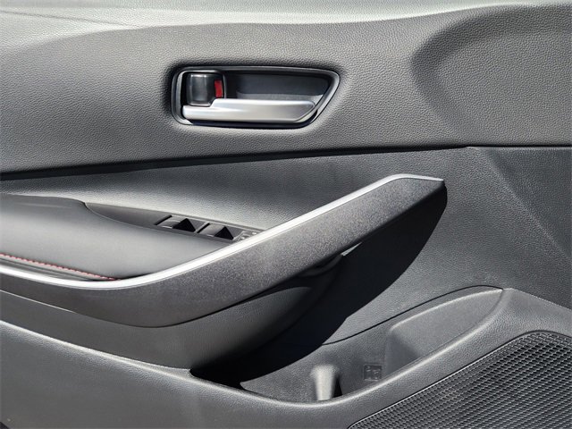 Used 2025 Toyota Corolla SE image 17