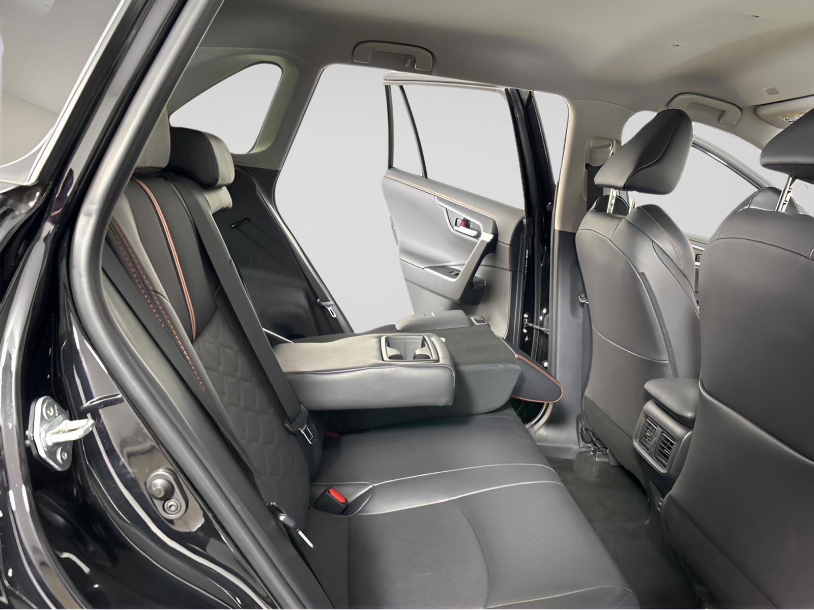 Used 2024 Toyota RAV4 Adventure image 26