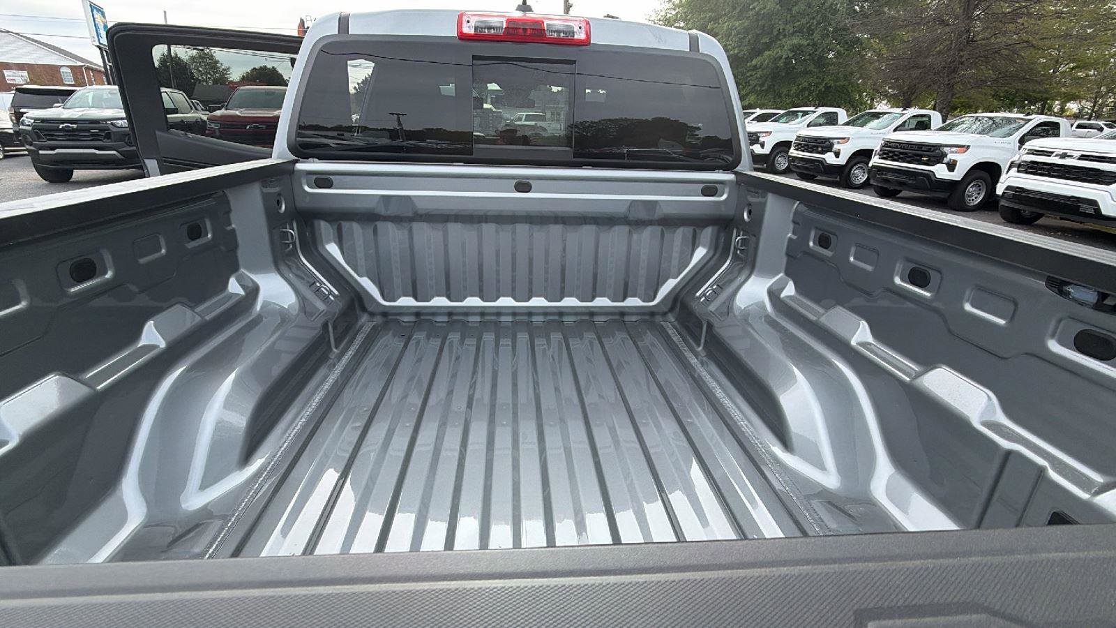 Used 2026 Chevrolet Colorado Trail Boss AWD/4WD image 10