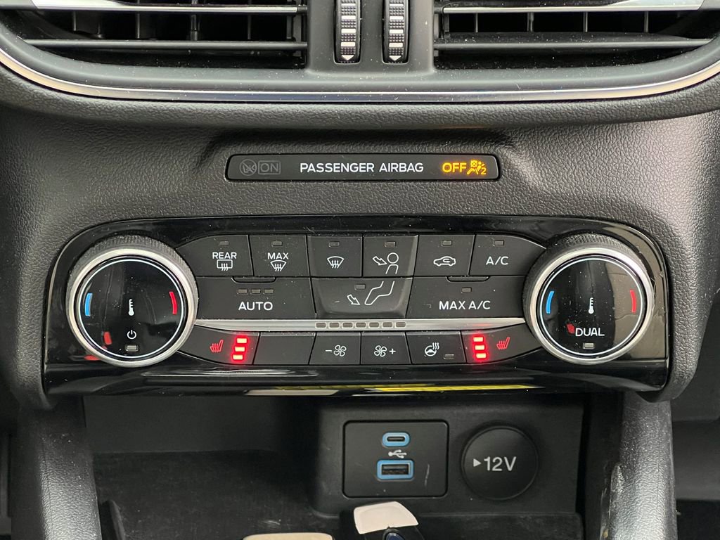 Used 2022 Ford Escape Titanium w/ Titanium Elite Package image 25