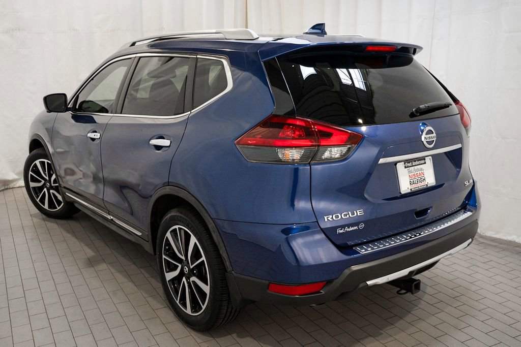 Used 2018 Nissan Rogue SL w/ Premium Package AWD/4WD image 3