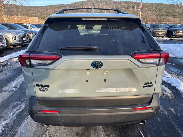 Used 2023 Toyota RAV4 XLE Premium image 4