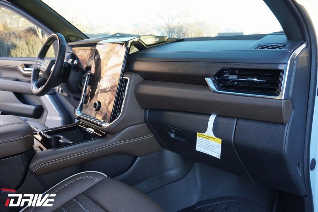 Used 2026 GMC Yukon Denali Ultimate image 50