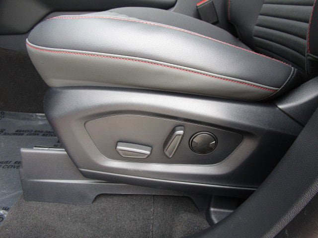 New 2026 Ford Explorer ST-Line w/ ST-Line Street Pack image 16