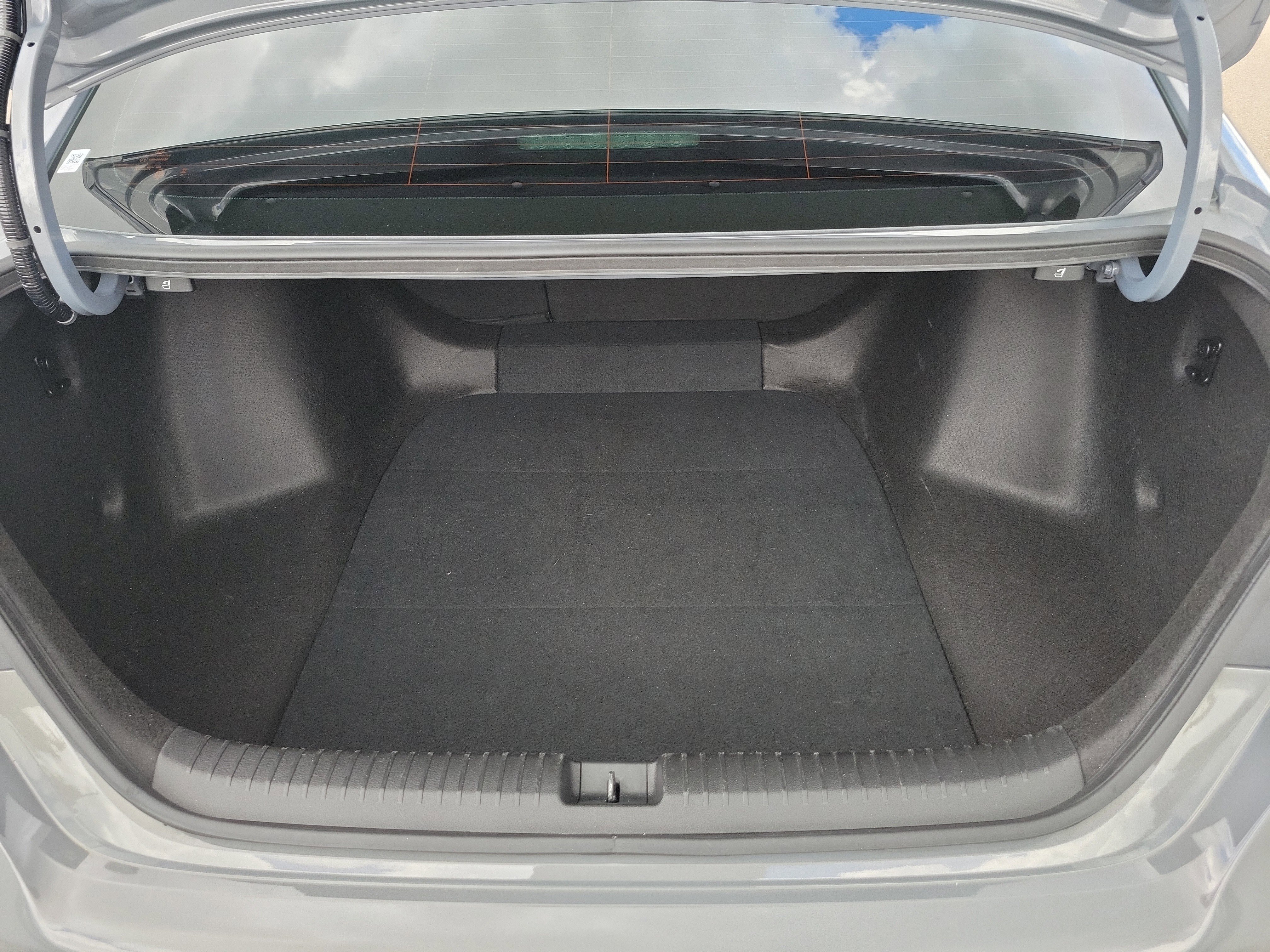 Used 2023 Honda Accord Sport image 11