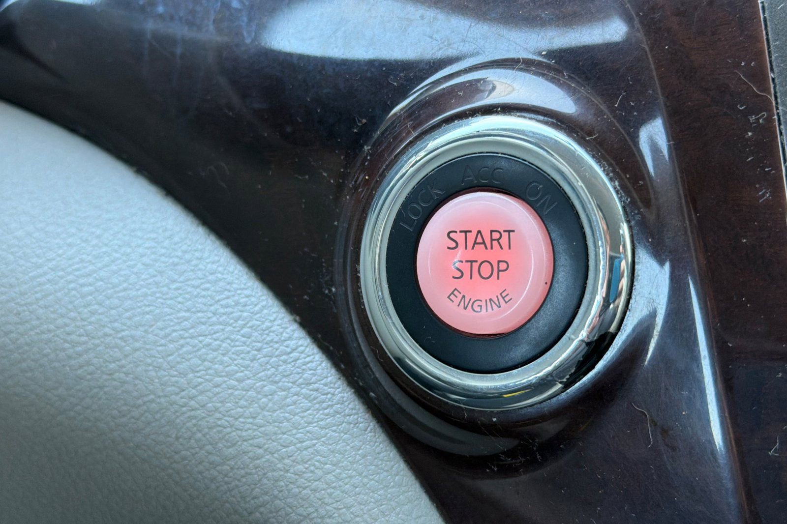 Used 2015 Nissan Quest SV image 22