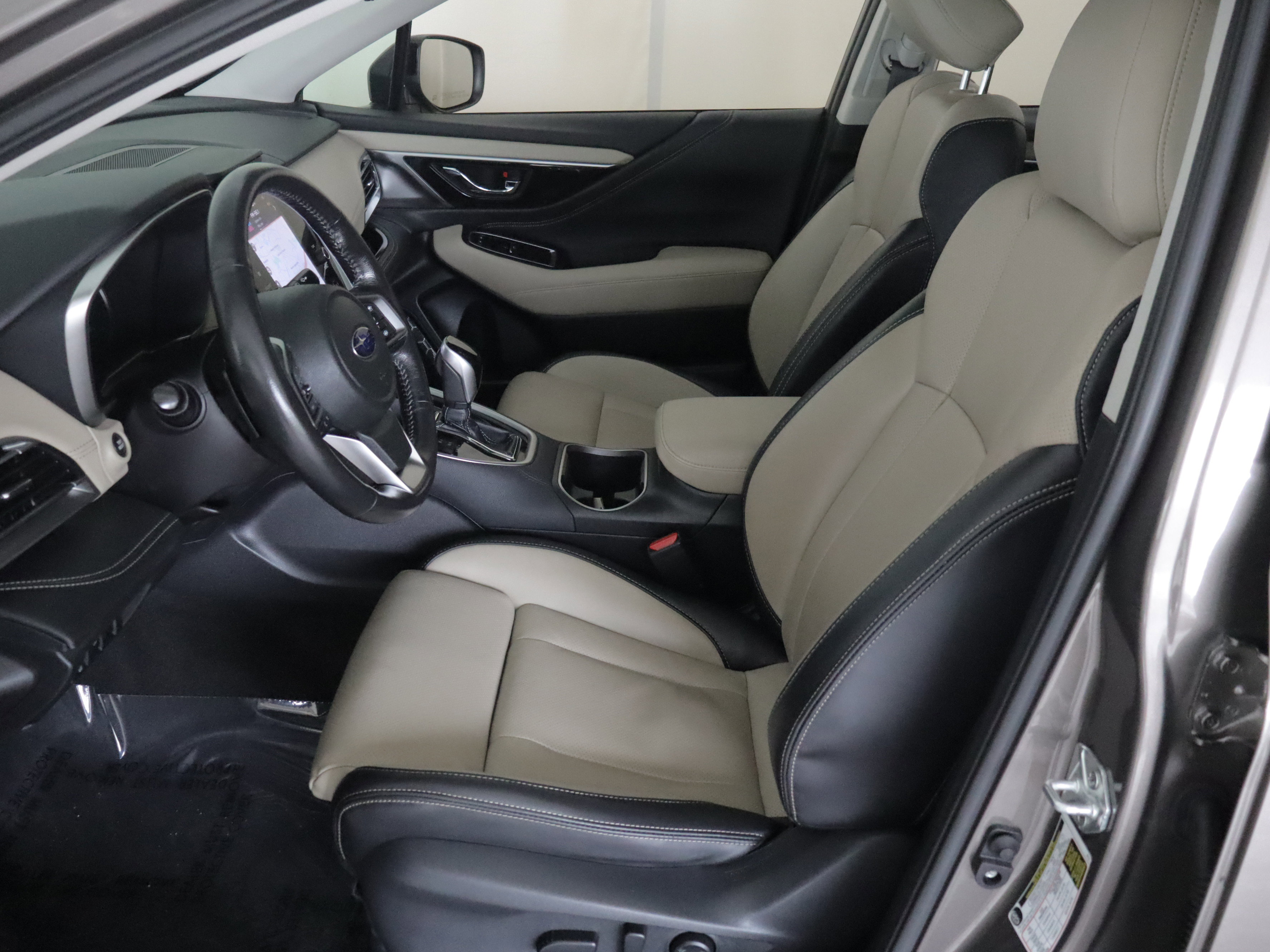 Used 2021 Subaru Outback Limited XT image 9