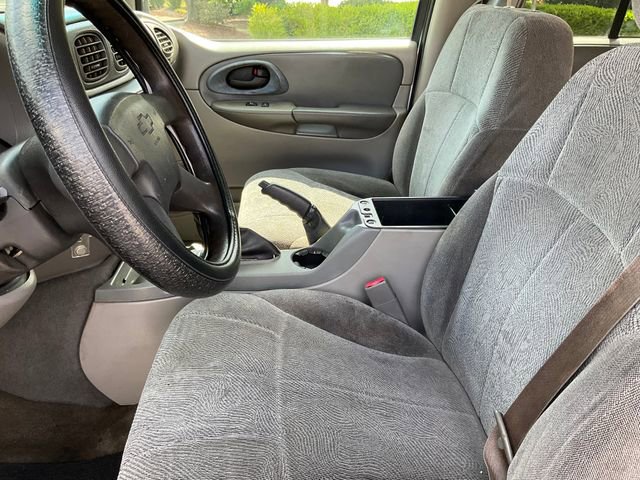 Used 2004 Chevrolet TrailBlazer LS w/ LS Preferred Equipment Group image 5