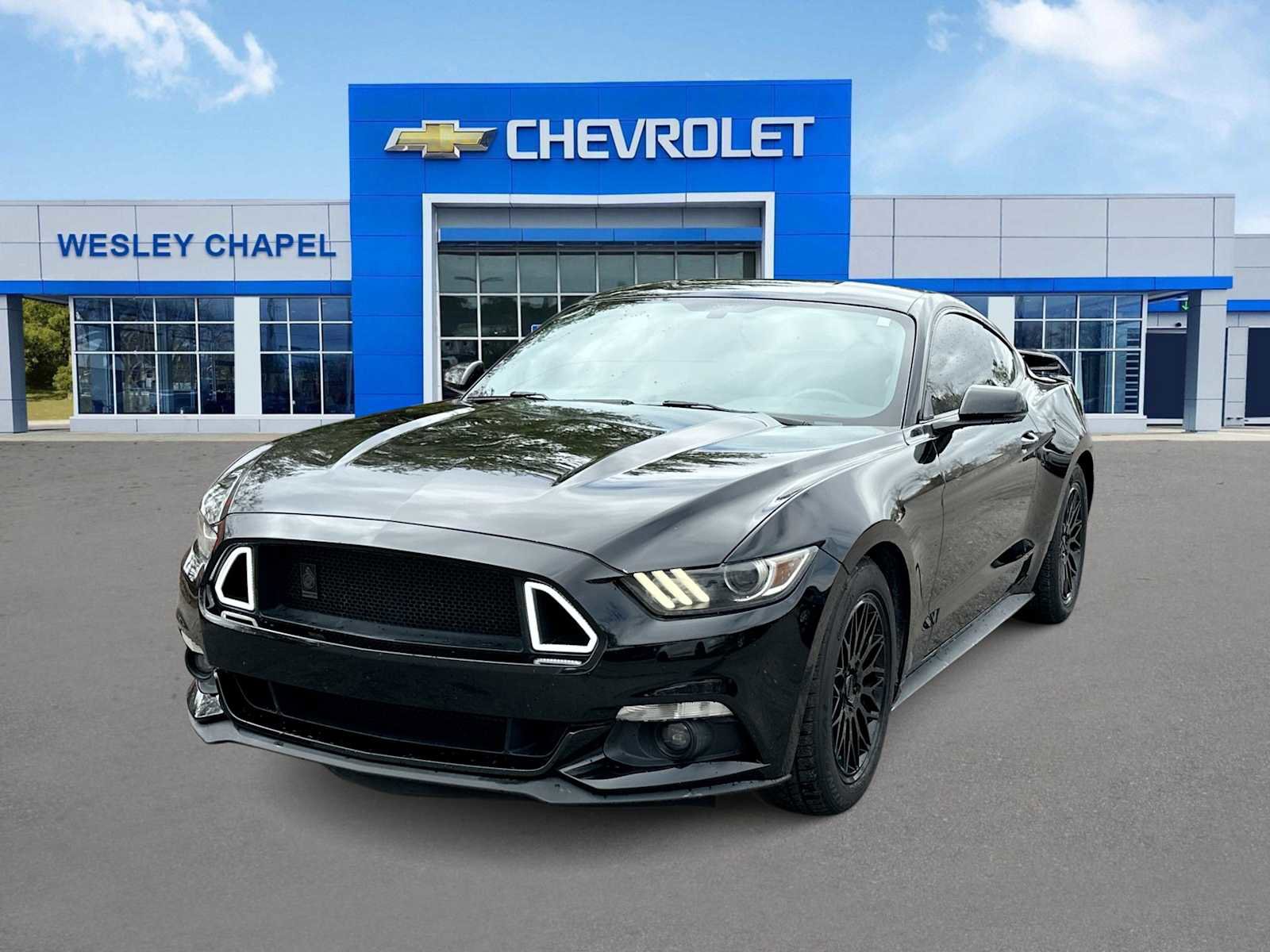 Used 2017 Ford Mustang Premium image 1
