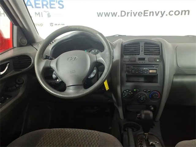 Used 2004 Hyundai Santa Fe 2WD image 12