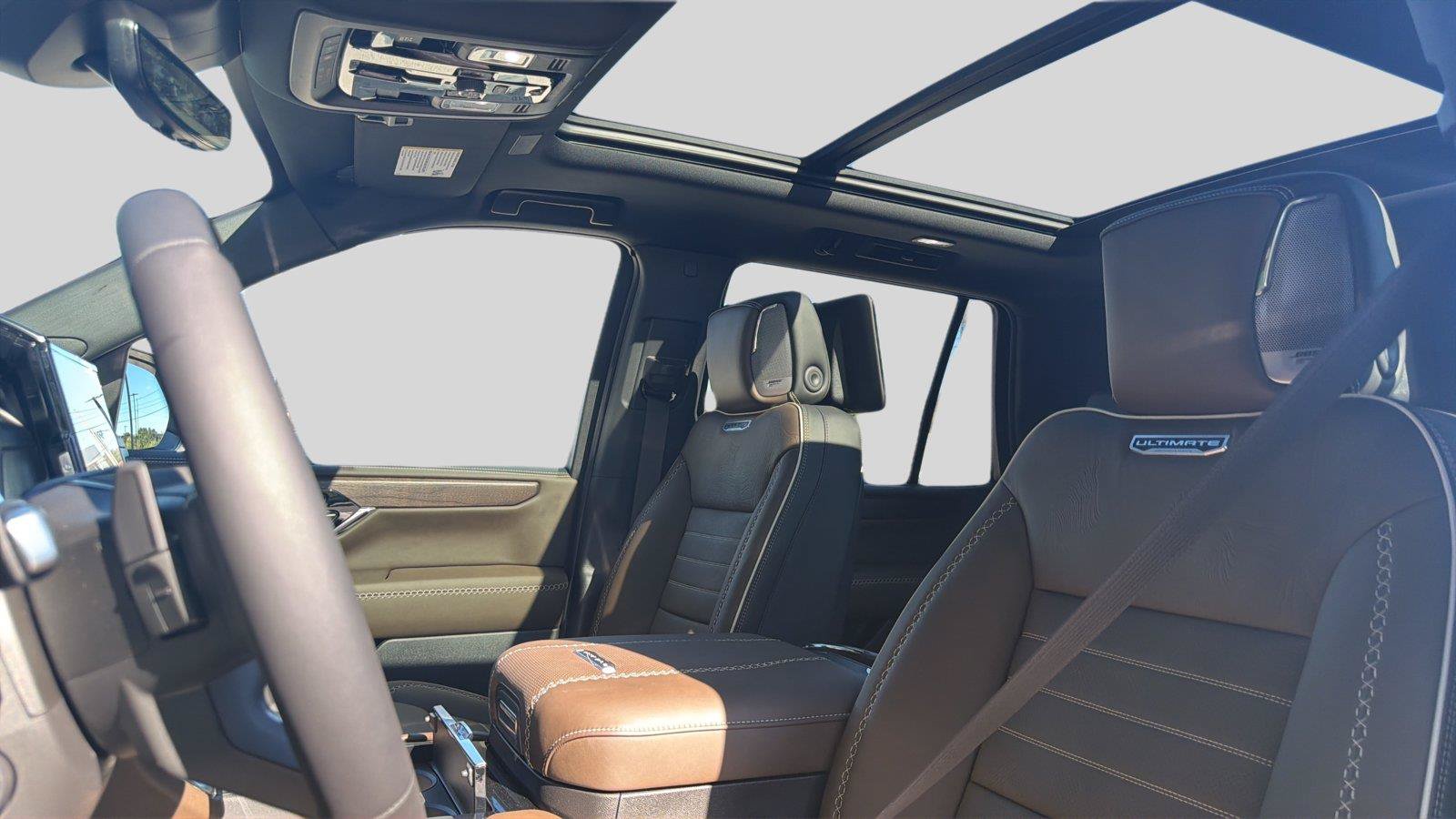 New 2027 GMC Yukon Denali Ultimate w/ LPO, Floor Liner Package AWD/4WD image 19