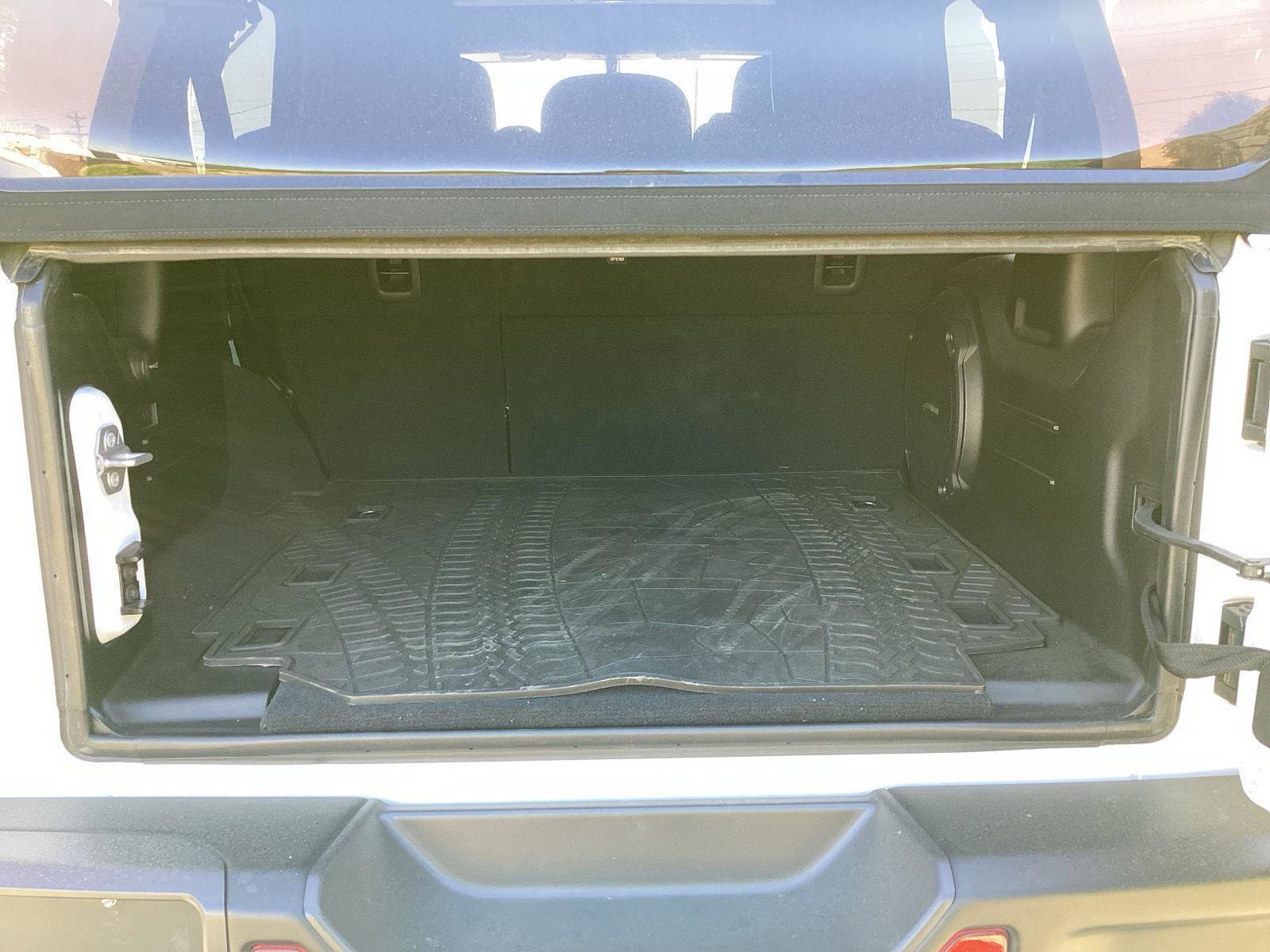 Used 2018 Jeep Wrangler Unlimited Rubicon AWD/4WD image 4