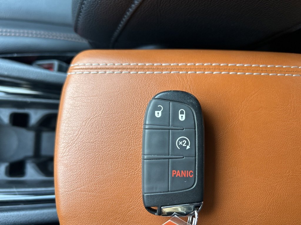 Used 2024 Jeep Compass Limited image 23