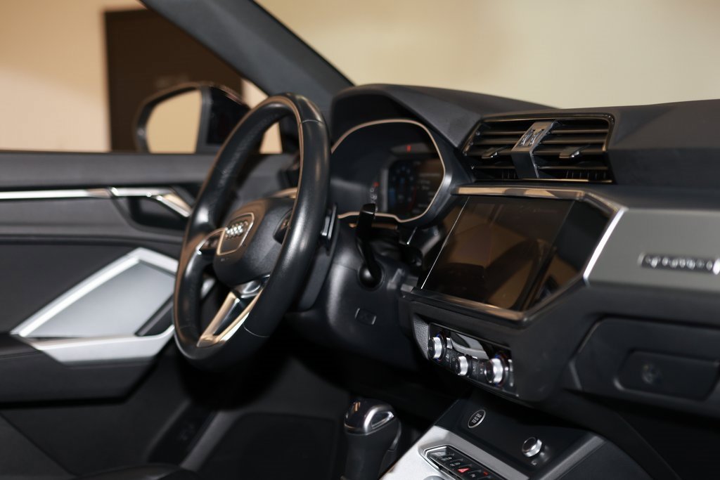 Used 2023 Audi Q3 2.0T Premium image 18