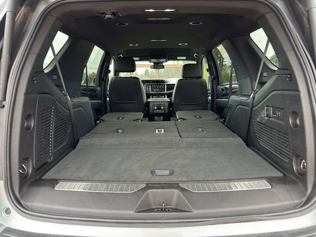 Used 2023 GMC Yukon Denali image 15