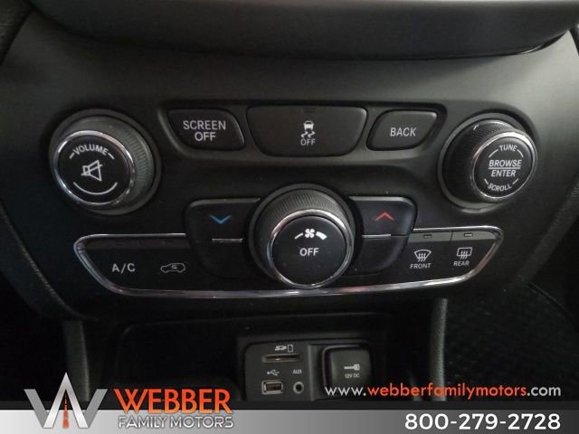 Used 2014 Jeep Cherokee Trailhawk w/ Cold Weather Group image 20