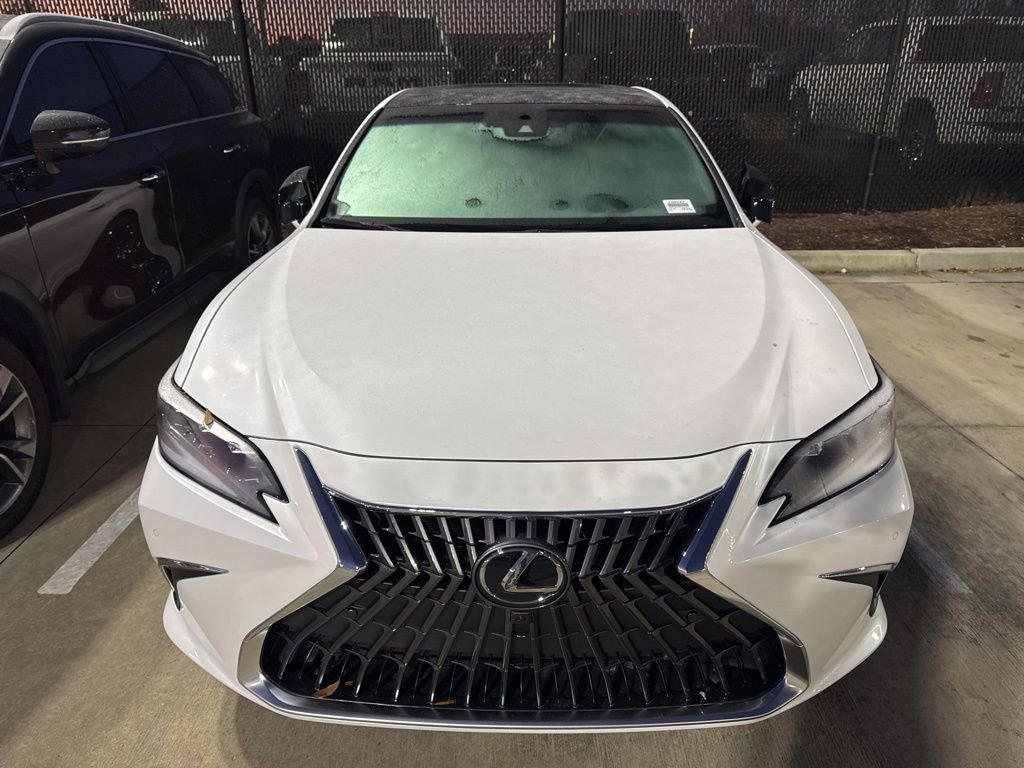 New 2025 Lexus ES 350 Ultra Luxury image 2