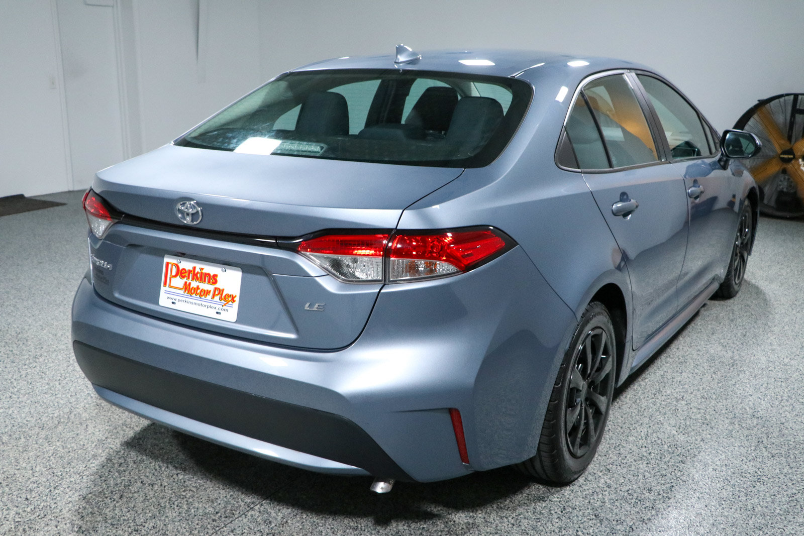 Used 2020 Toyota Corolla LE FWD image 7