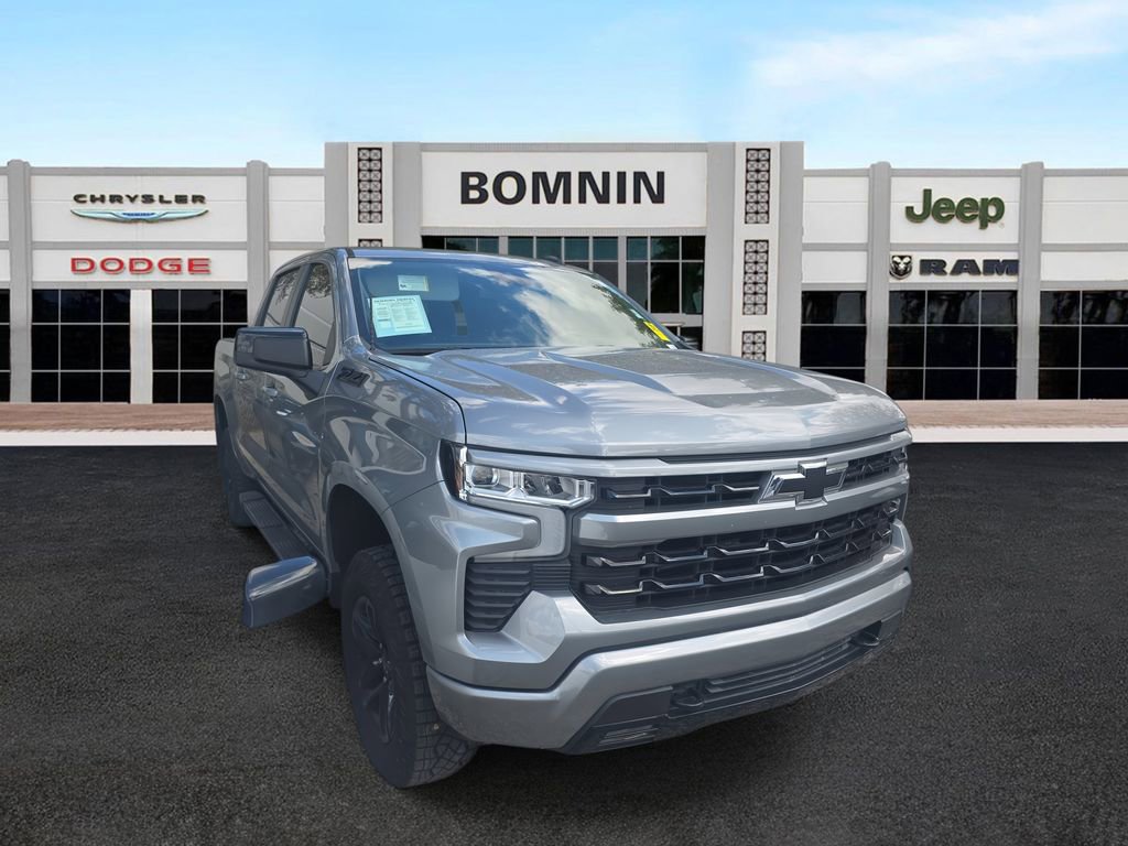Used 2024 Chevrolet Silverado 1500 RST image 3