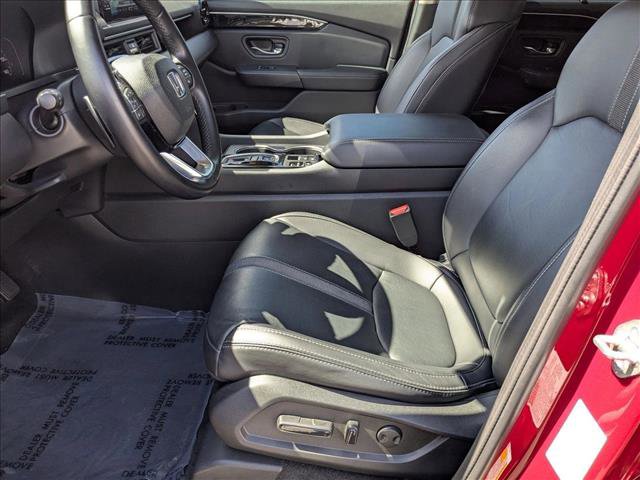 Used 2023 Honda Pilot Touring image 16