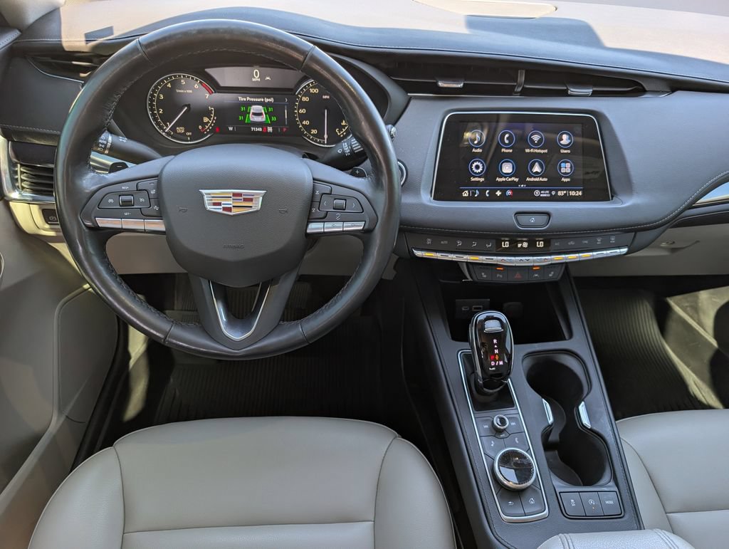Used 2023 Cadillac XT4 Luxury w/ LPO, Onyx Lite Package AWD/4WD image 18