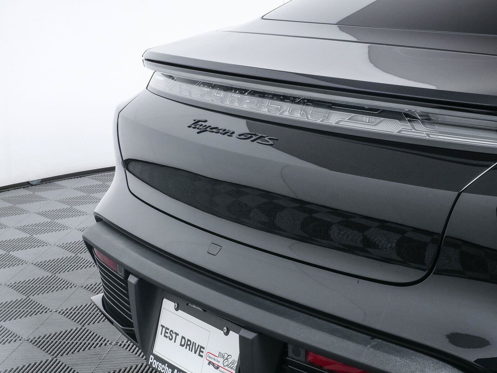 Certified 2025 Porsche Taycan GTS AWD/4WD image 38