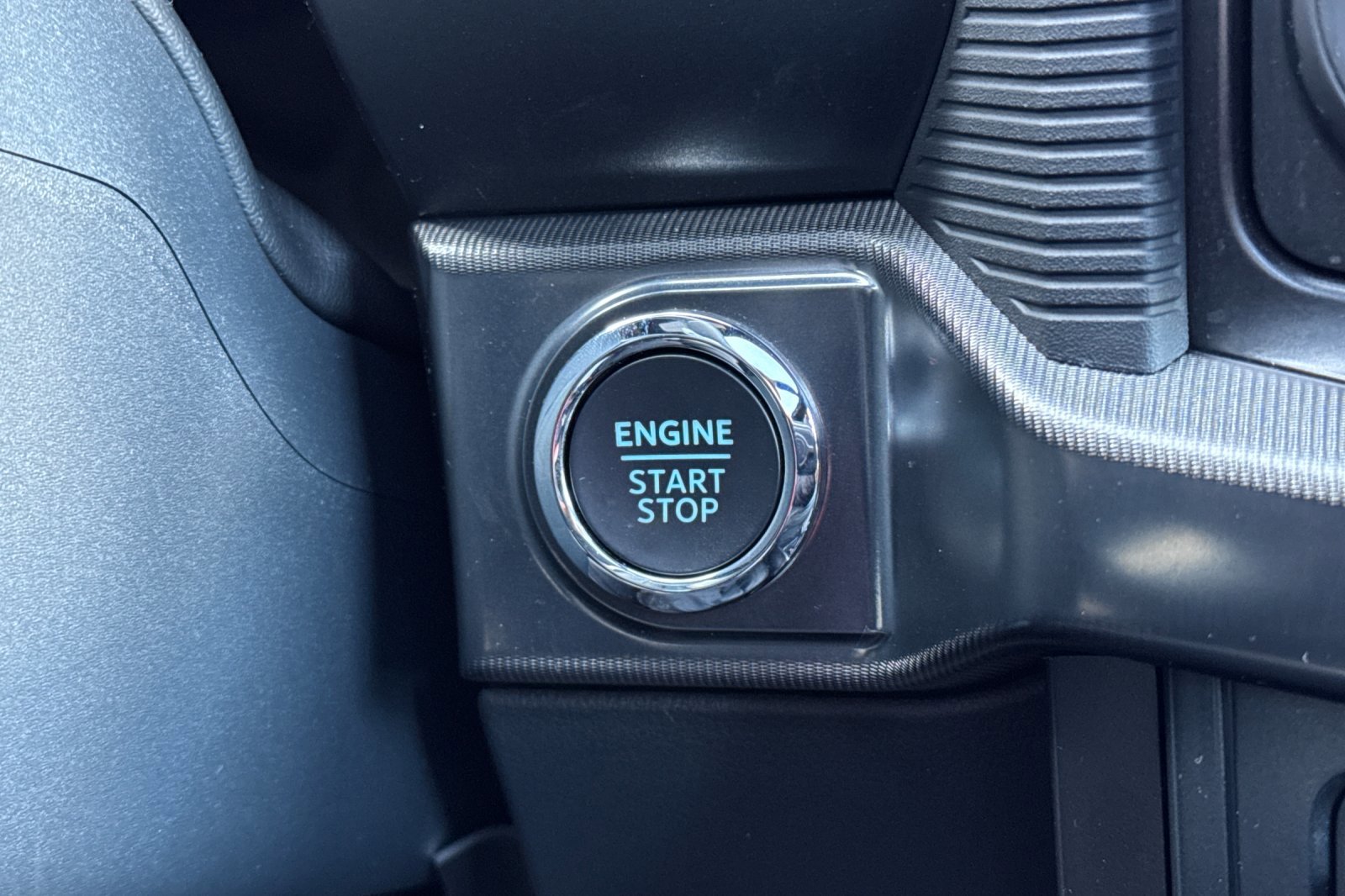 Certified 2025 Ford F150 Raptor AWD/4WD image 19