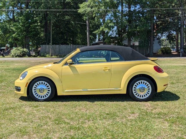 Used 2015 Volkswagen Beetle 1.8T FWD image 6
