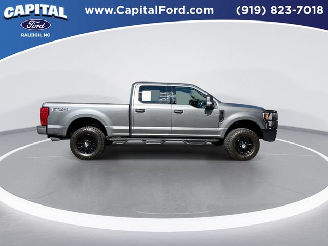Used 2022 Ford F250 XLT w/ Black Appearance Package AWD/4WD image 9