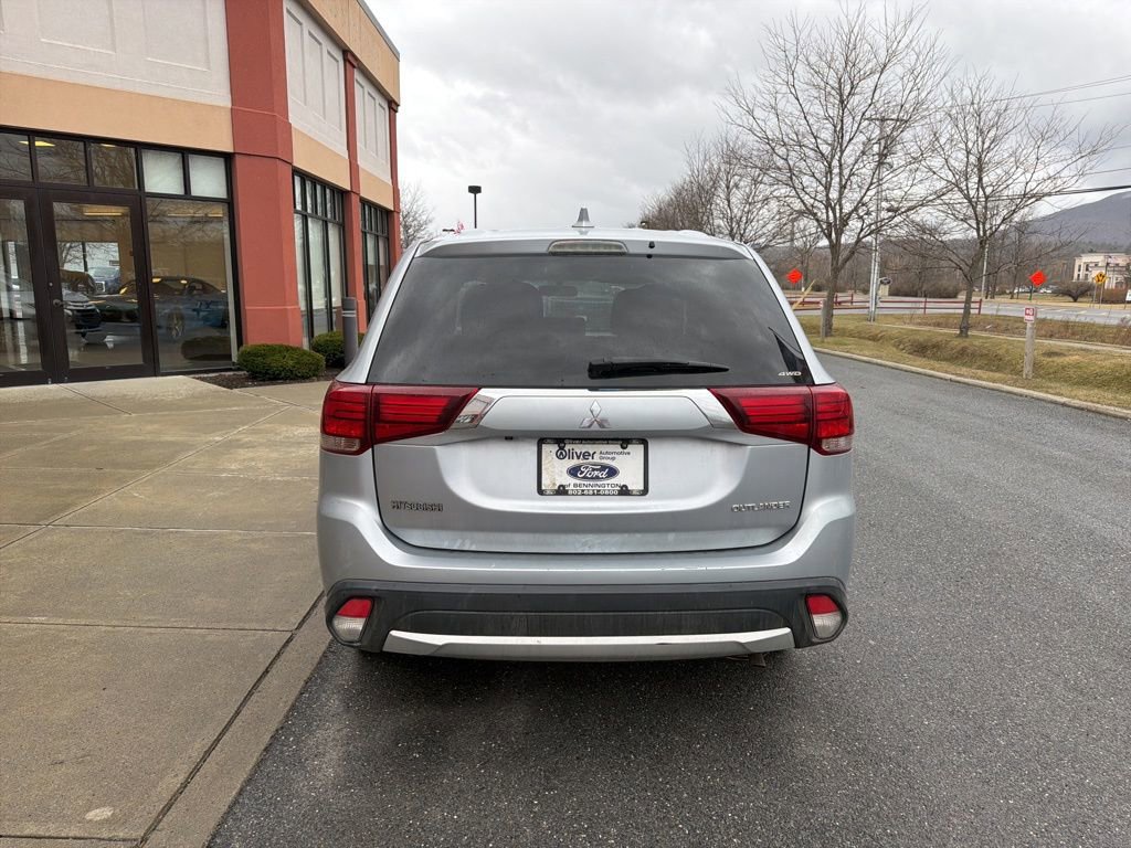 Used 2017 Mitsubishi Outlander ES image 6