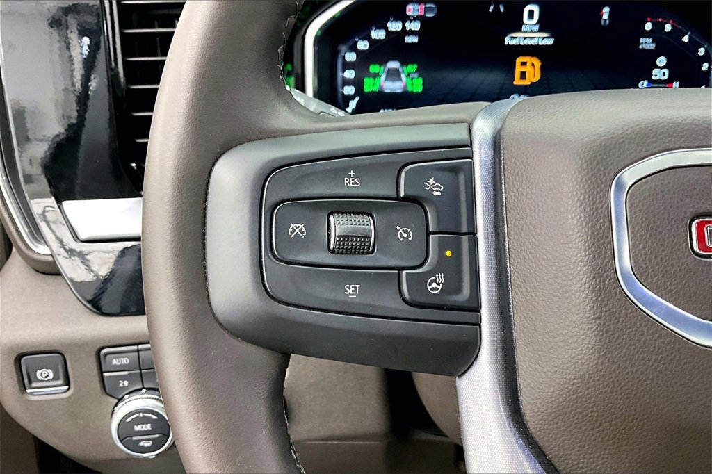 Used 2025 GMC Sierra 3500 SLT w/ SLT Premium Package image 19