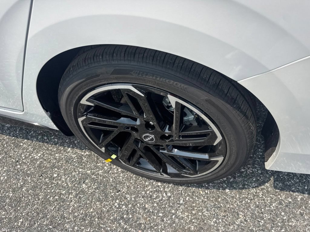 New 2026 Nissan Sentra SR w/ SR All Weather Package FWD image 17