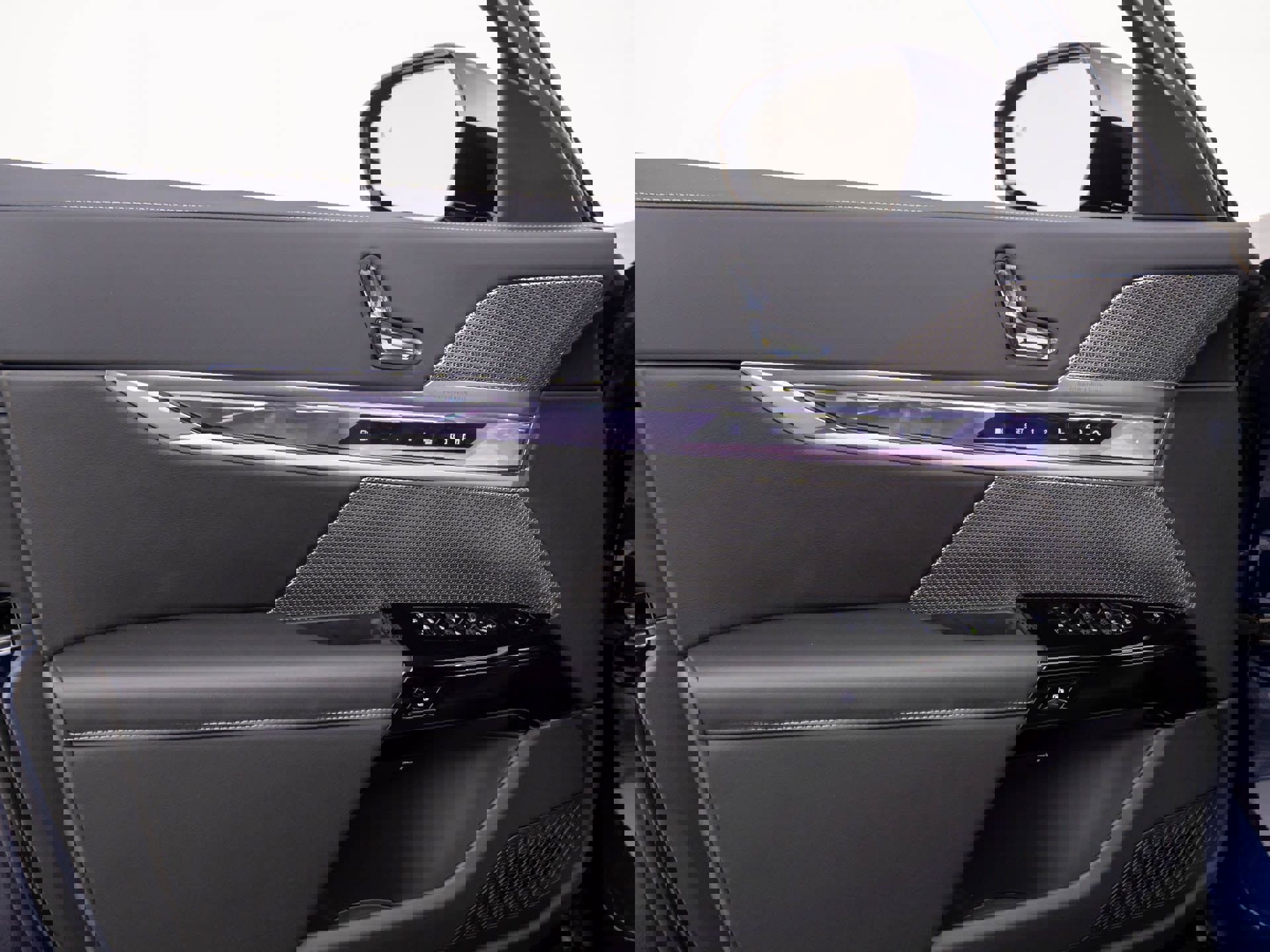 New 2026 BMW 750e xDrive w/ Executive Package image 13